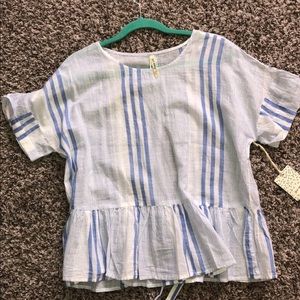 ruffled short sleeve shirt